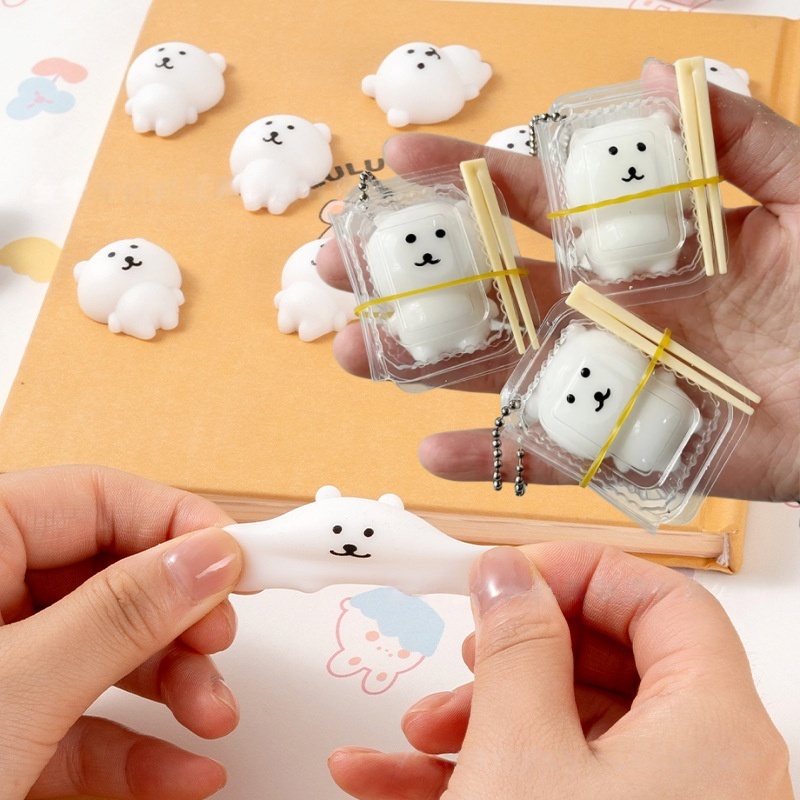 Prank Toys - กล่องข้าวสควิชชี่รูปหมีน่ารัก ของเล่นสควิชชี่แบบนิ่มนิ่ม กระเป๋าพวงกุญแจน่ารัก ของเล่นบีบคลายเครียด ของขวัญวันเกิดสำหรับงานปาร์ตี้