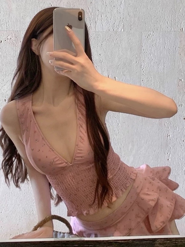 ชุดว่ายน้ำผู้หญิงสำหรับฤดูร้อน - Costumes บทวิจารณ์และราคา